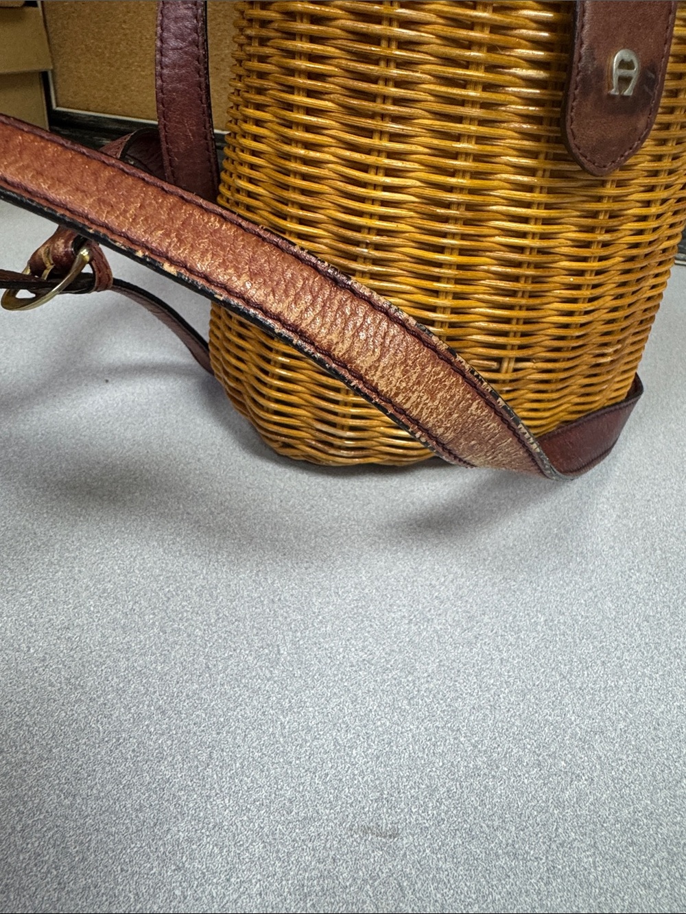 Vintage Etienne Aigner Basket Crossbody Bag with Burgundy Leather Trim - Picture 3 of 9